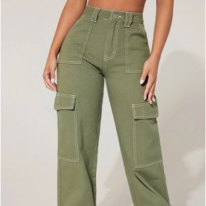 green pants